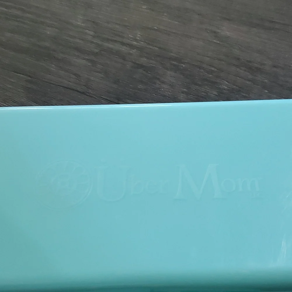 EUC Uber Mom Baby Wipe Holder